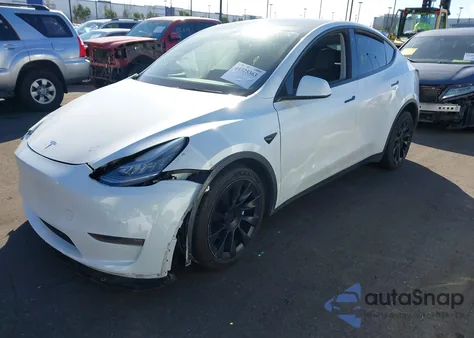 2021 Tesla Model Y Long Range Dual Motor All-Wheel Drive from USA, damaged, VIN 5YJYGDEE6MF090644